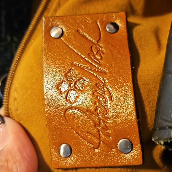 (EUC) GENUINE LEATHER PATRICIA NASH PURSE - Picture 8 of 11